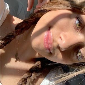 Meet your Posher, Zoe